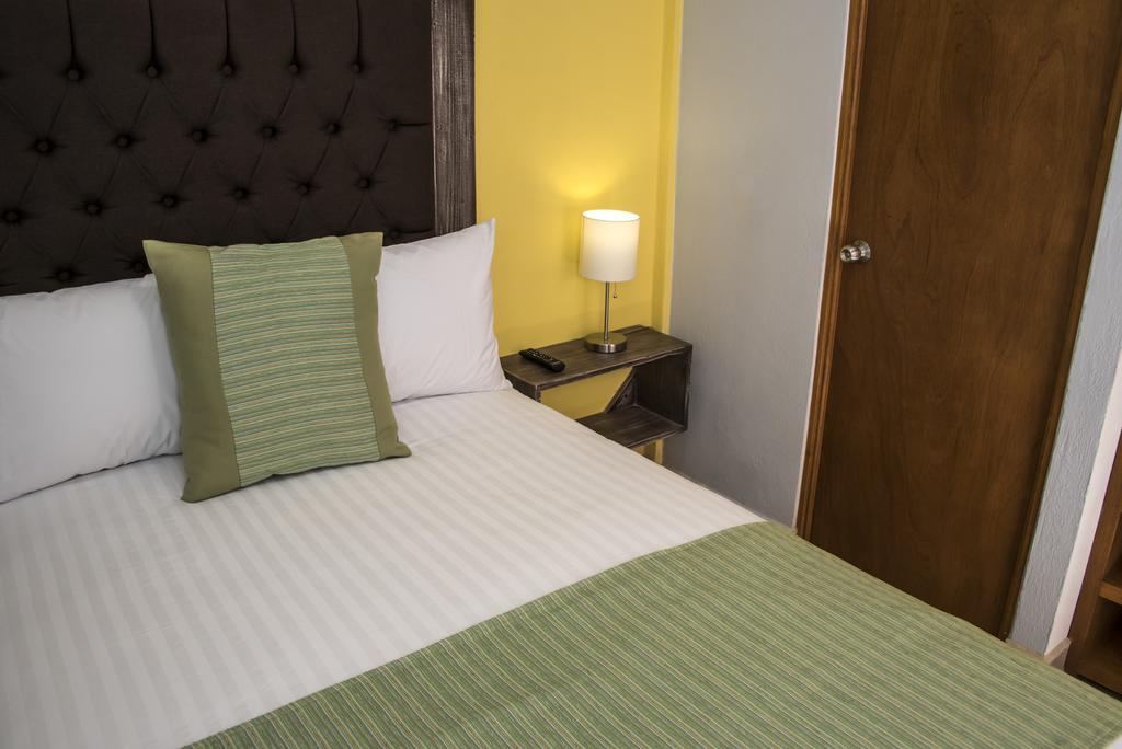 Hotel Casa Aurora Queretaro Ngoại thất bức ảnh
