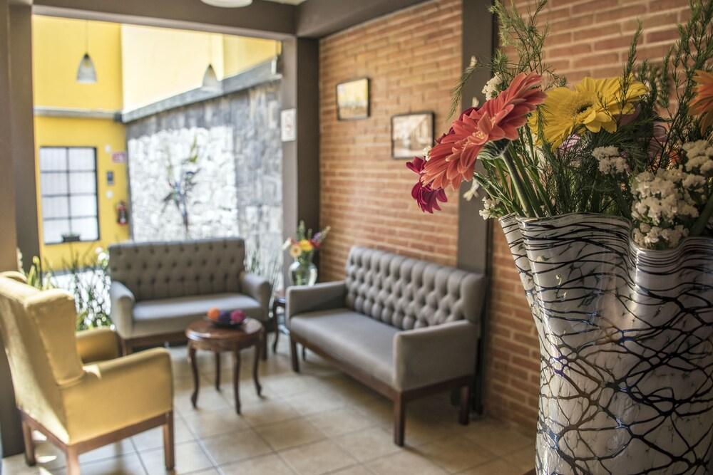 Hotel Casa Aurora Queretaro Ngoại thất bức ảnh